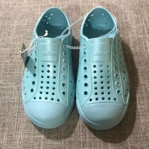 Native shoes toddler 10C